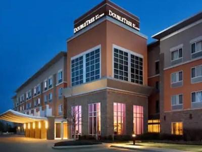 Doubletree By Hilton Airport