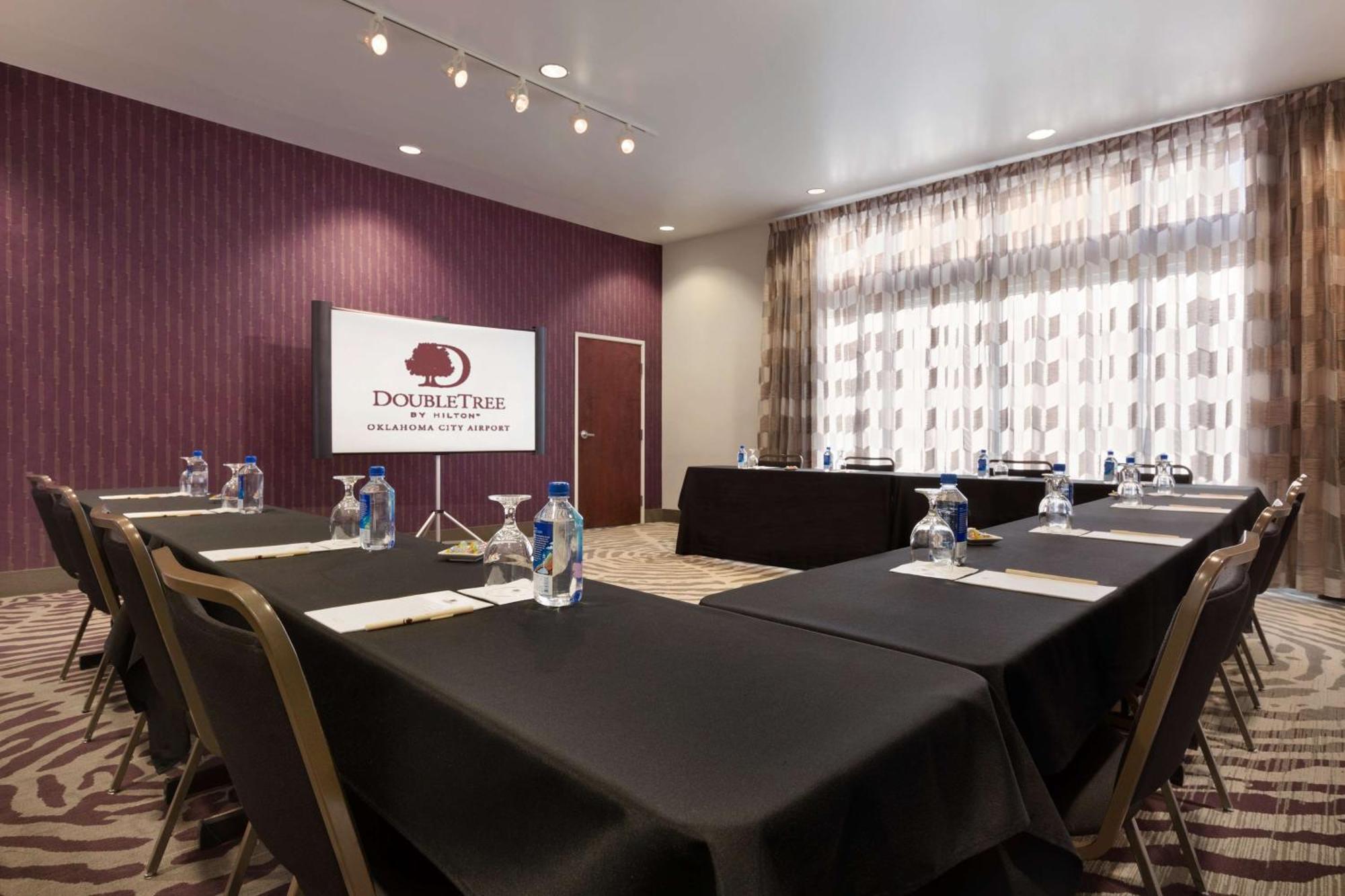 Doubletree By Hilton Airport Hotel
