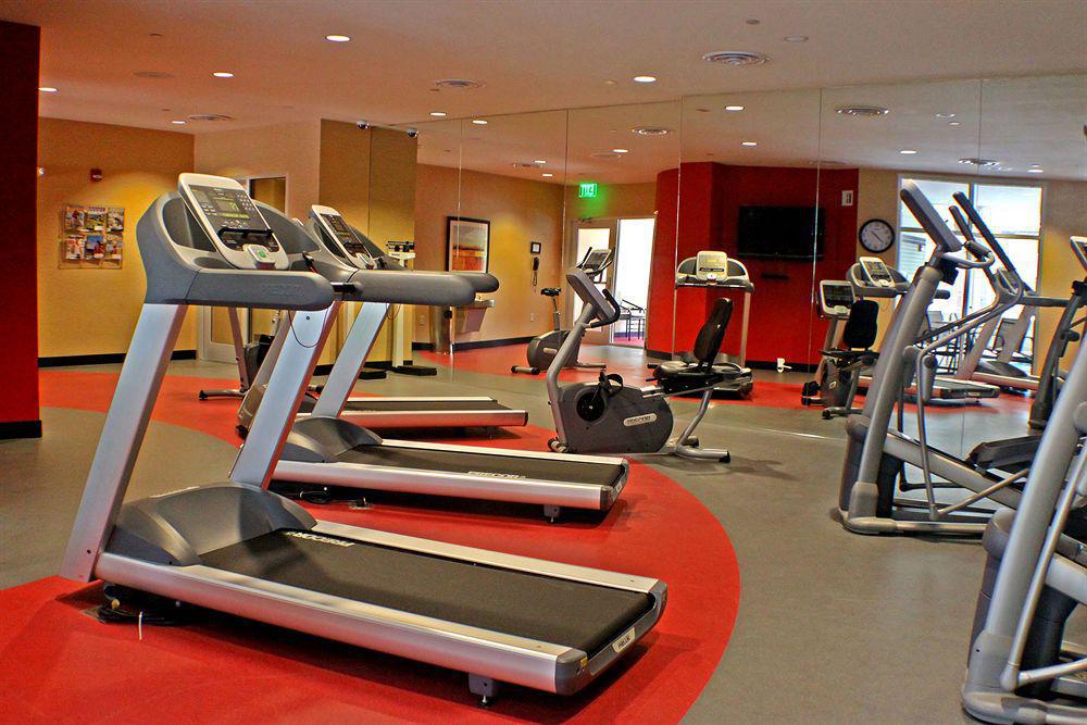Doubletree By Hilton Airport 4*