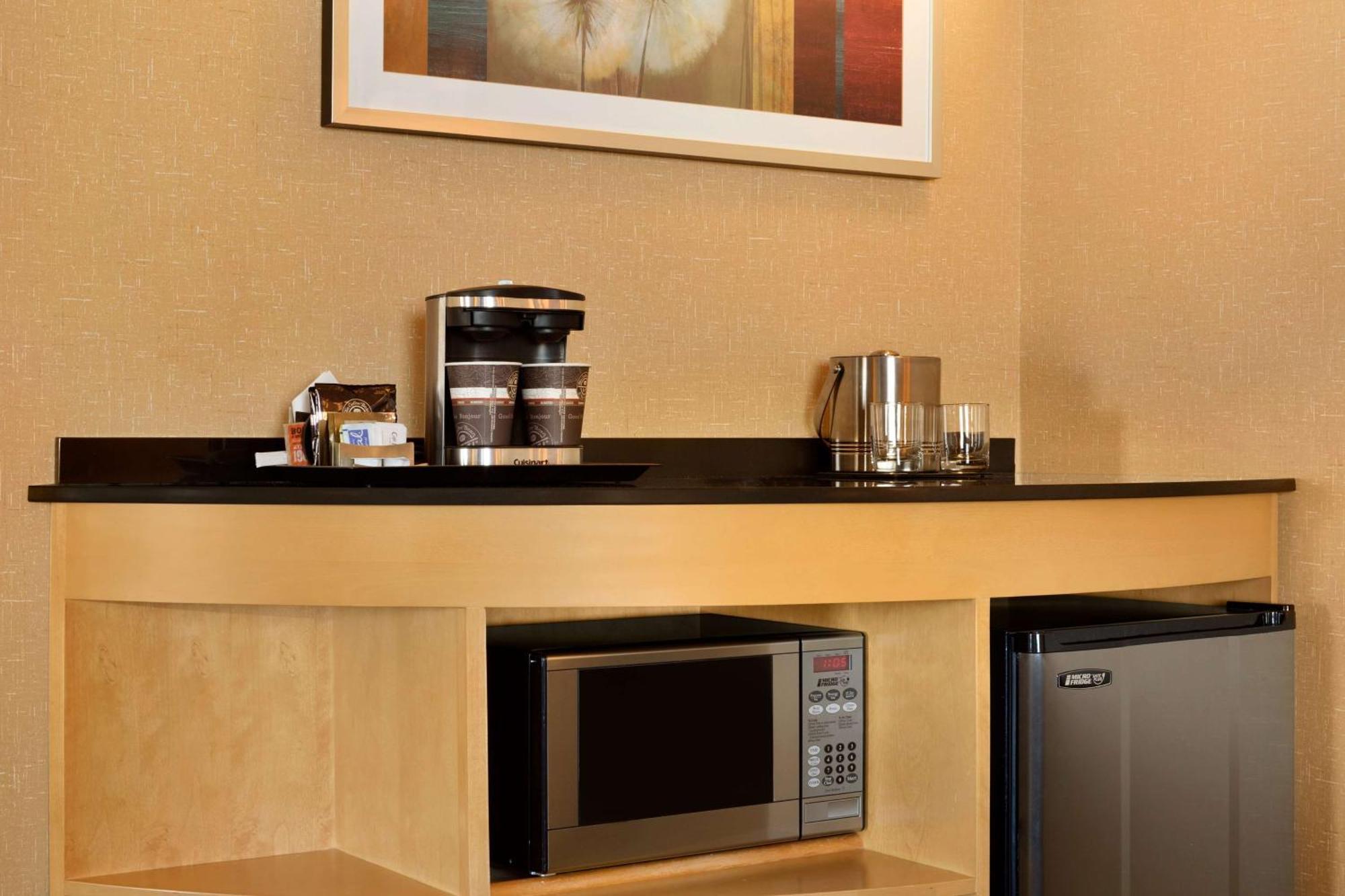 Doubletree By Hilton Airport Hotel Oklahoma City