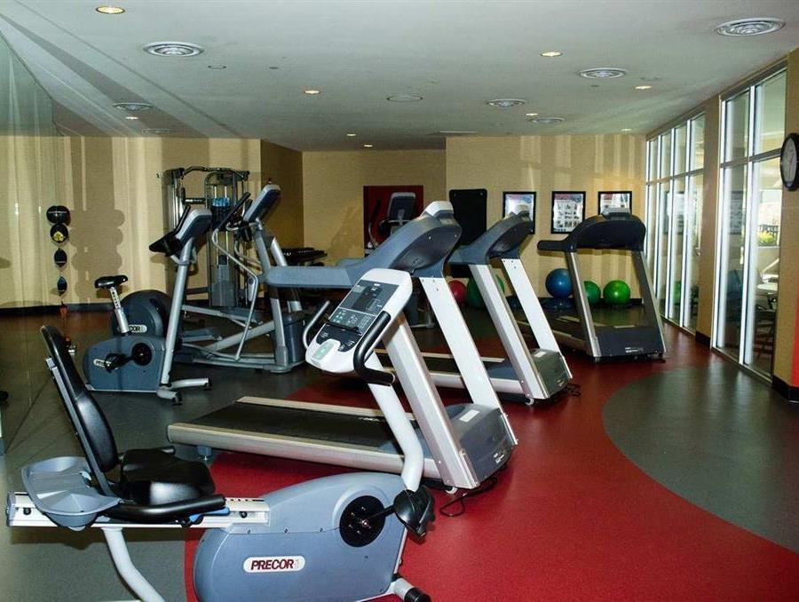Doubletree By Hilton Airport 4*