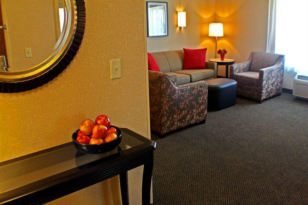 Hotel Doubletree By Hilton Airport