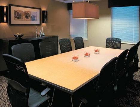 Doubletree By Hilton Airport Hotel 4*